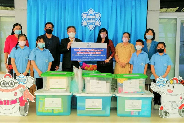 รูปประจำเรื่อง: สสวท. มอบสื่อและอุปกรณ์ เสริมทักษะการเรียนรู้วิทย์ คณิต และวิทยาการคำนวณ ให้โรงเรียนดาราคาม