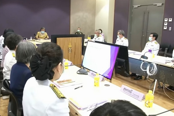 รูปประจำเรื่อง: สสวท. กราบบังคมทูลรายงานการจัดทำสื่อ 65 พรรษา